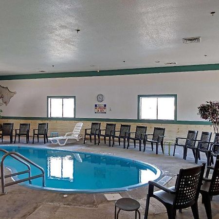 Americas Best Value Inn Torrington Luaran gambar