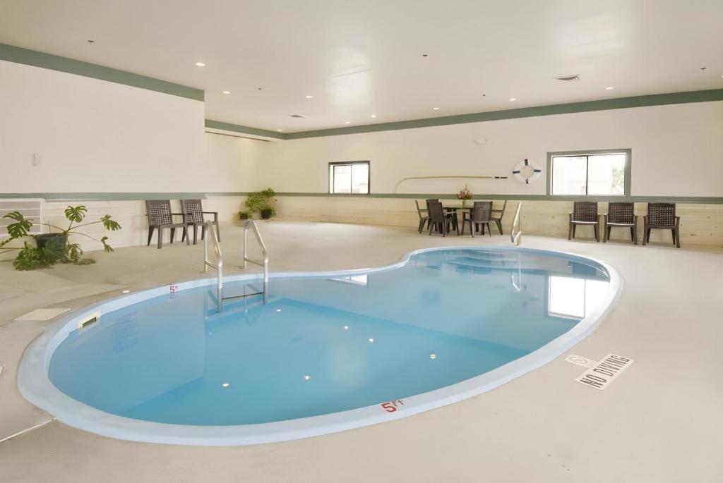 Americas Best Value Inn Torrington Luaran gambar